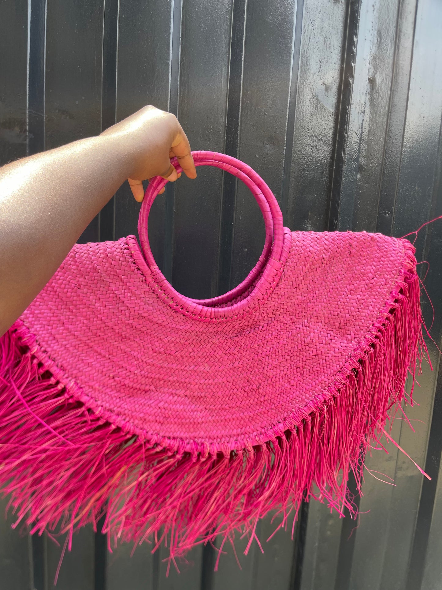 Raffia Shake Body Bag