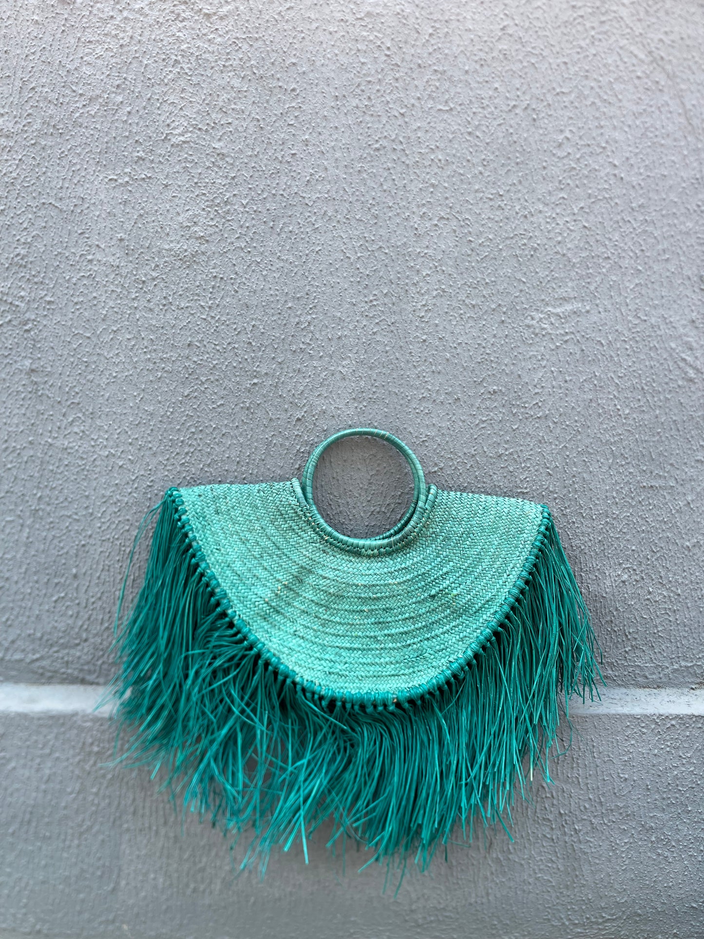Raffia Shake Body Bag