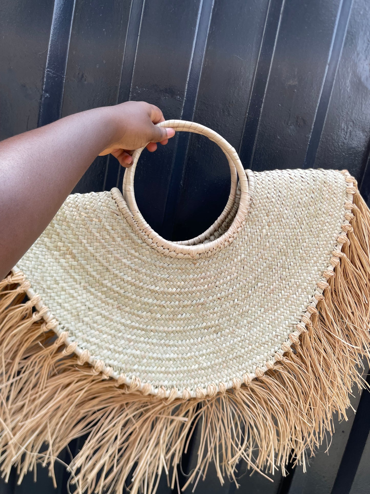 Raffia Shake Body Bag